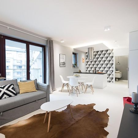 Premium Apartment For Old Town & Jewish Quarter - Balcony Plus Pool Onsite Краків Екстер'єр фото