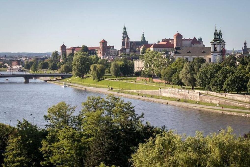 Premium Apartment For Old Town & Jewish Quarter - Balcony Plus Pool Onsite Краків Екстер'єр фото