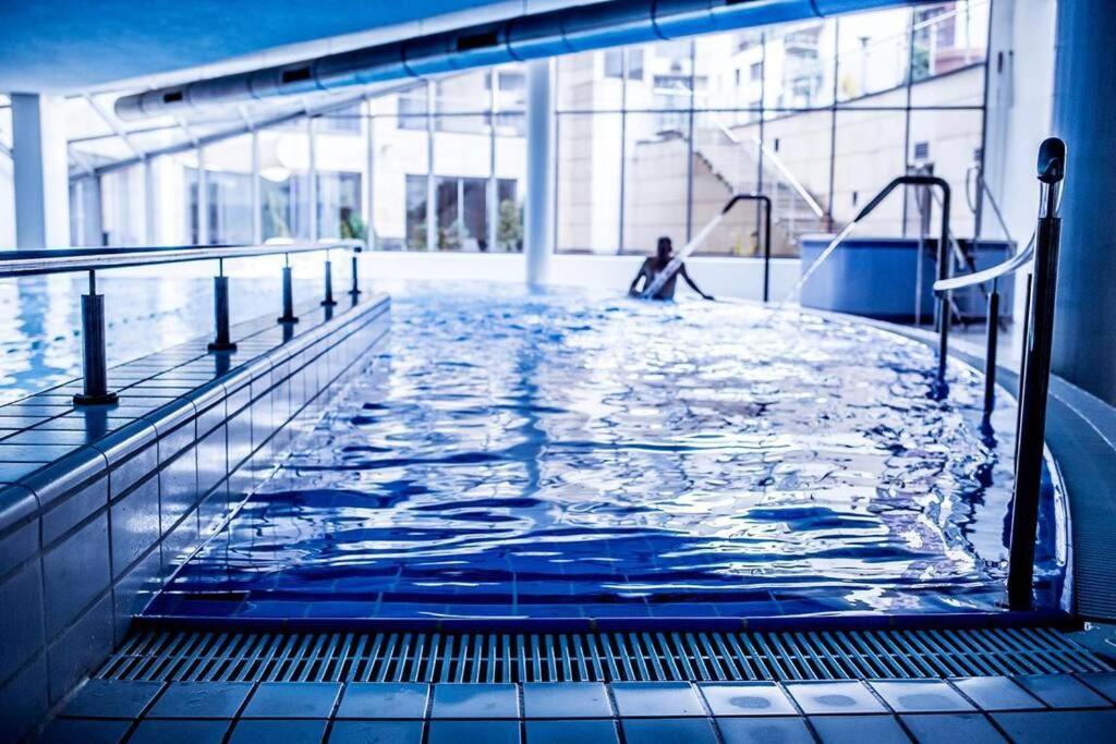 Premium Apartment For Old Town & Jewish Quarter - Balcony Plus Pool Onsite Краків Екстер'єр фото
